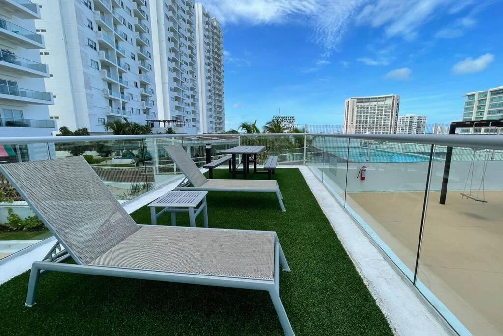 Malecon Americas By Andiani Travel Cancun Exterior photo