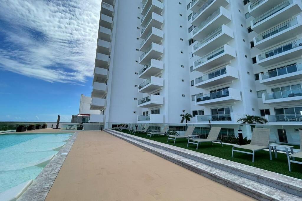 Malecon Americas By Andiani Travel Cancun Exterior photo